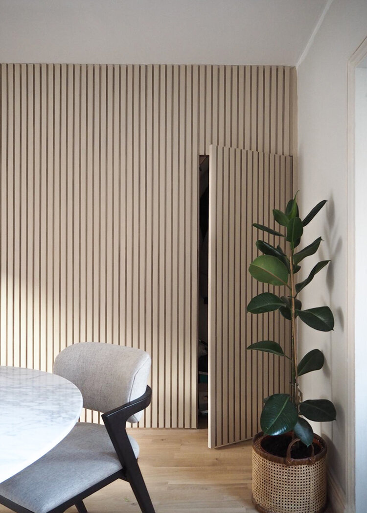 Favorite wall panel details – fluted wood & marble